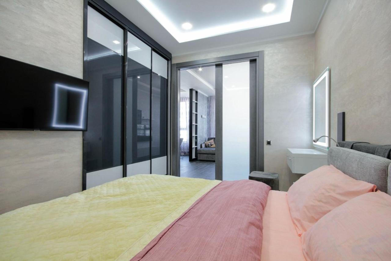 Шикарные Апартаменты У Моря!!! Odessa Extérieur photo